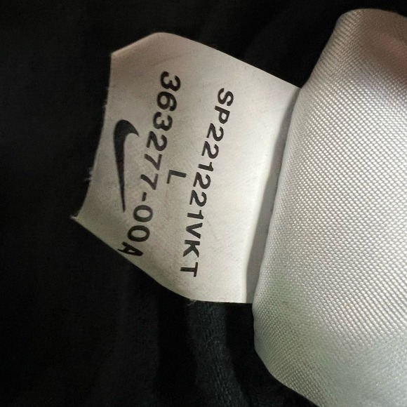 Nike Men's Size Large Doodleglyph T-Shirt Crew Black Short Sleeve 100% Cotton - Picture 9 of 9